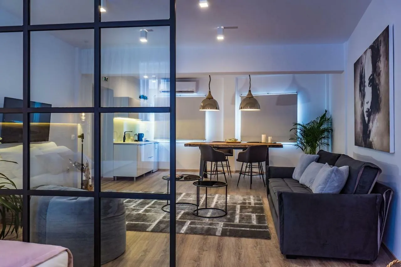 Glossy Lodge Thessaloniki Apartment