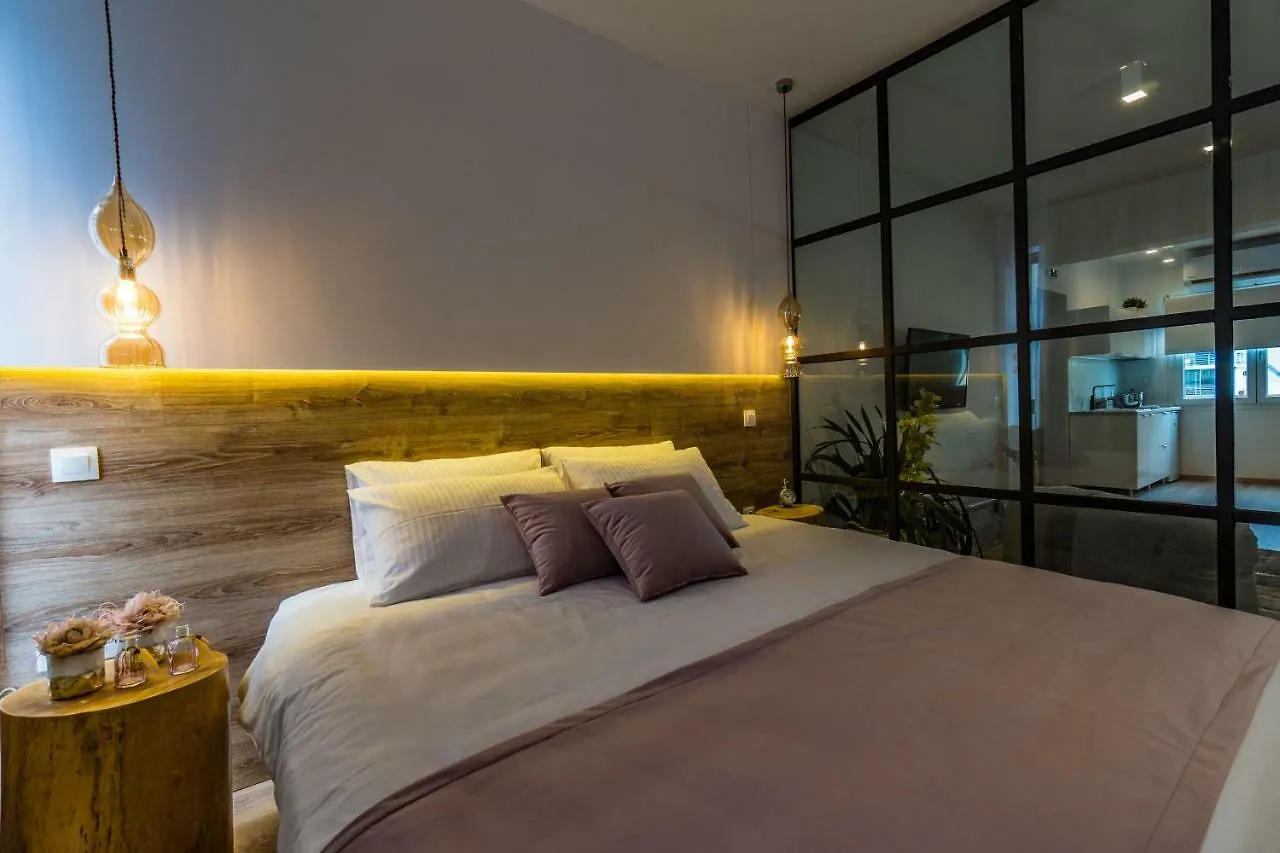 Glossy Lodge Thessaloniki